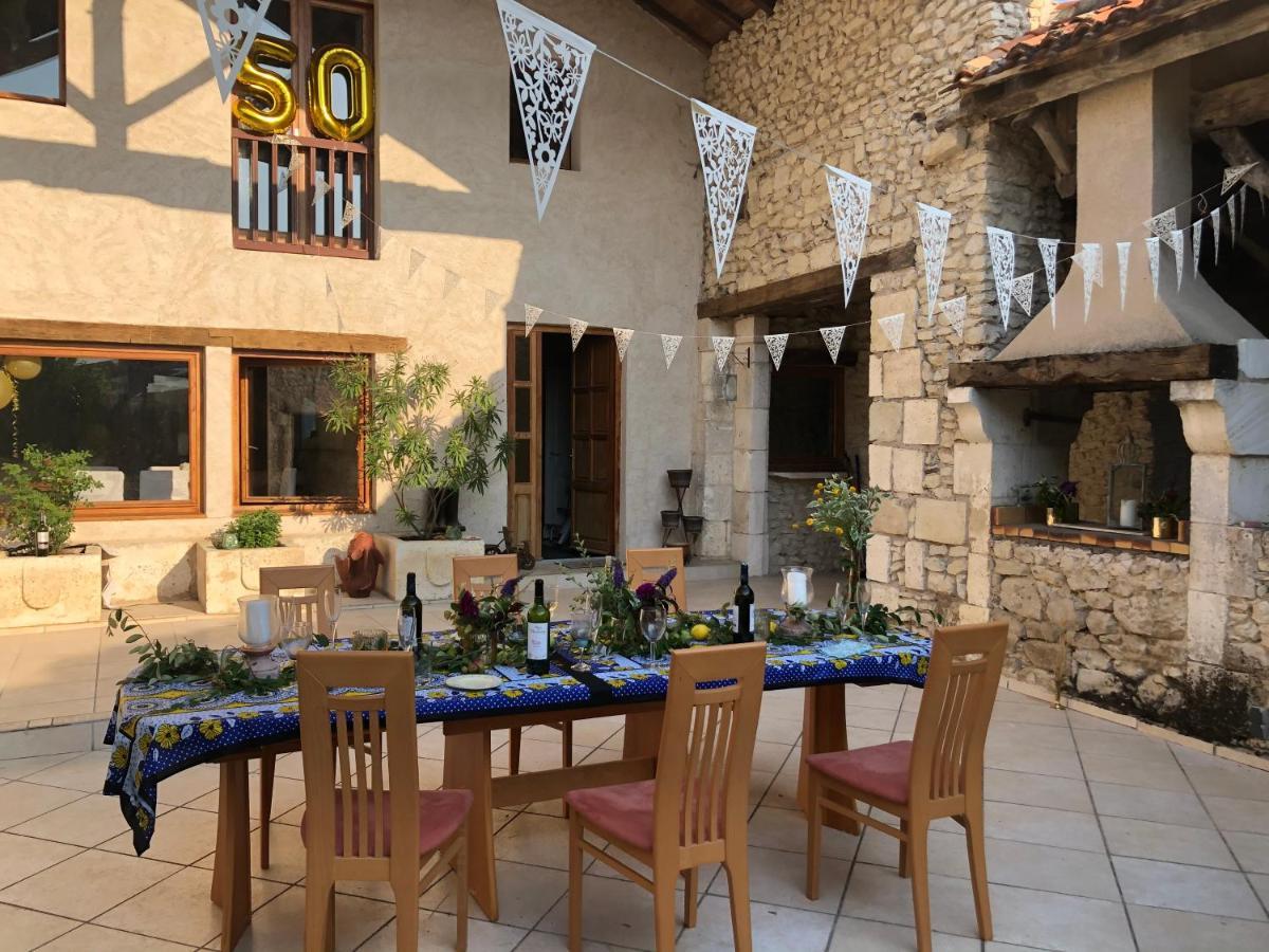 Country Villa For 19 Pool Cinema Football Pitch Verteillac Luaran gambar